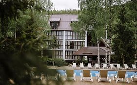 Yaremche Club Hotel
